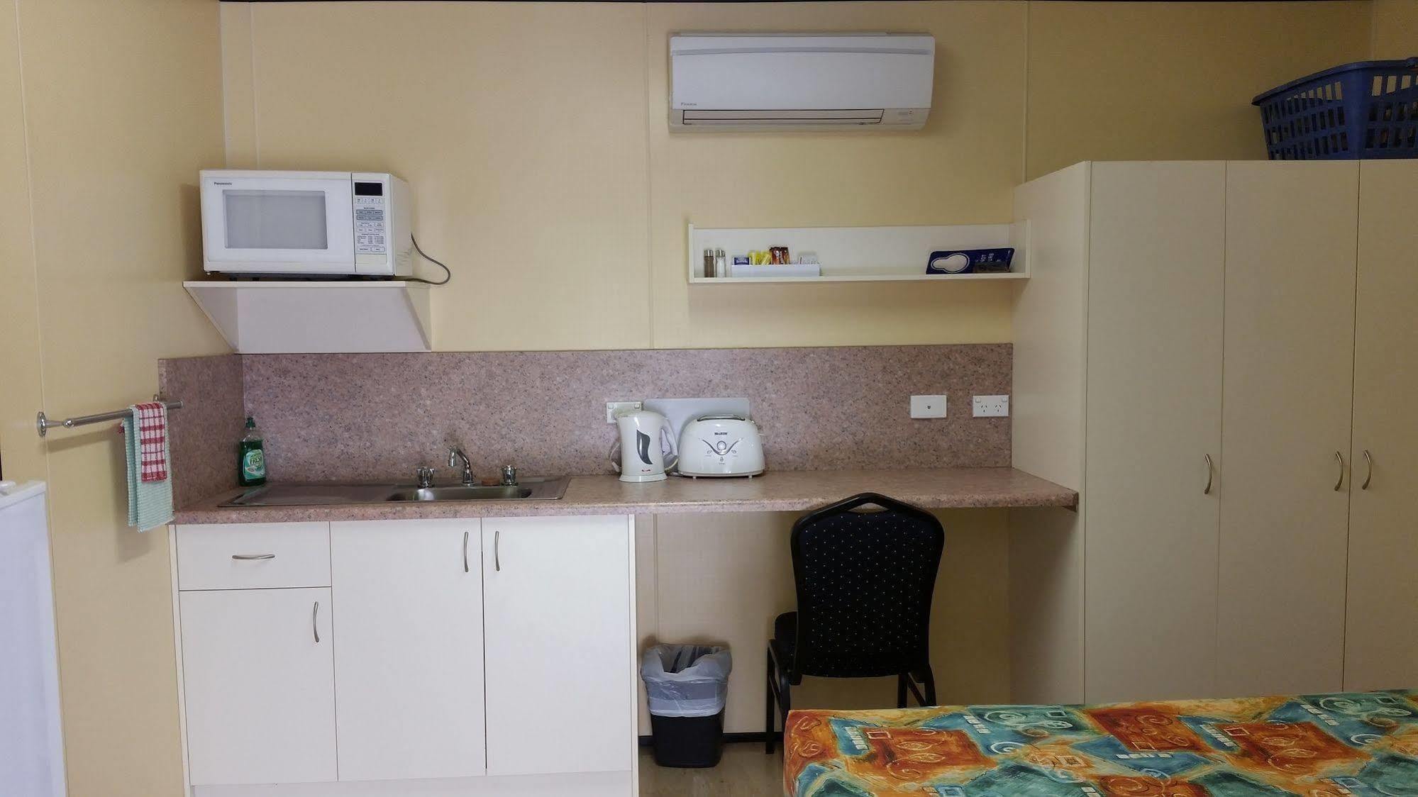 Leichhardt Accommodation Mount Isa Ngoại thất bức ảnh